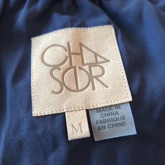 *BLUE* NWOT, Chaser, Womens lace bell sleeve blouse, scalloped hem, lined bodice - Picture 2 of 3